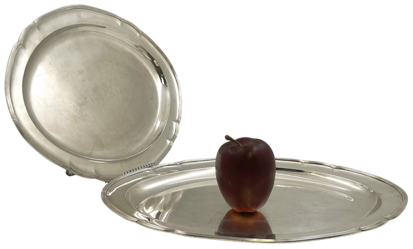 Pair of William Pitts English Sterling Silver Georgian 1790 Platters or Trays