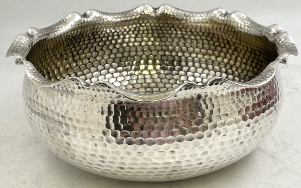 Strube German Silver Hammered Centerpiece Bowl in Jugendstil Style from Early 20th Century