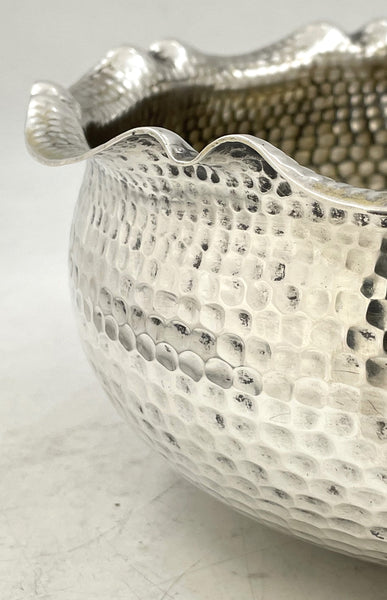 Strube German Silver Hammered Centerpiece Bowl in Jugendstil Style from Early 20th Century