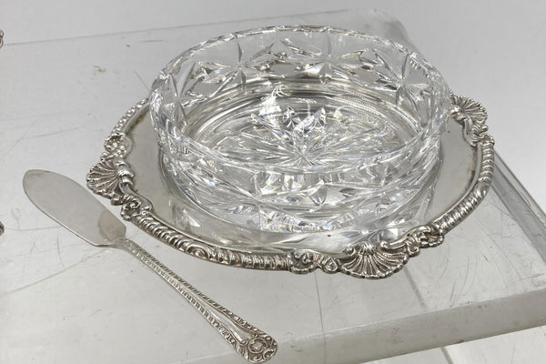 Garrard Sterling Silver Dinner Suite of Salts, Pots, Sauce Boats Kings Pattern