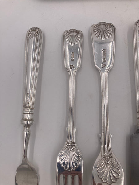 Garrard & Co. Sterling Silver 170-Piece Flatware Set in Shell & Thread Pattern