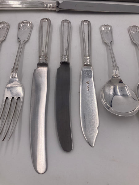 Garrard & Co. Sterling Silver 170-Piece Flatware Set in Shell & Thread Pattern