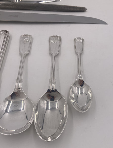 Garrard & Co. Sterling Silver 170-Piece Flatware Set in Shell & Thread Pattern