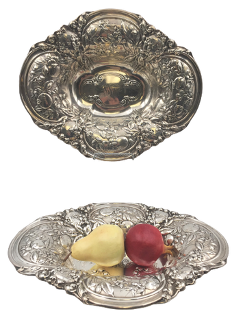 Gorham Sterling Silver Pair of 1917 Floral Repousse Centerpieces Bowls in Art Nouveau Style