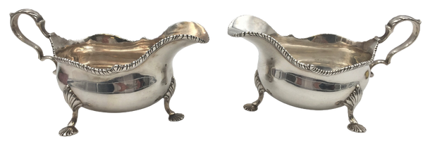 English Sterling Silver Pair of Gravy Sauce Boats from 1902